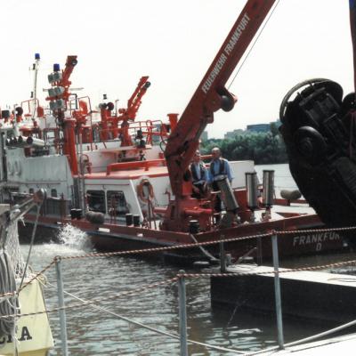Flb048